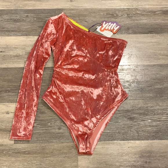 NWT Yitty Plusshy Asymetrical Bodysuit large - Picture 3 of 10